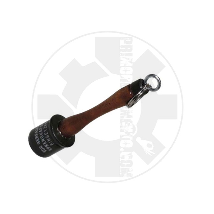 Stielhandgranate 24 Keychain